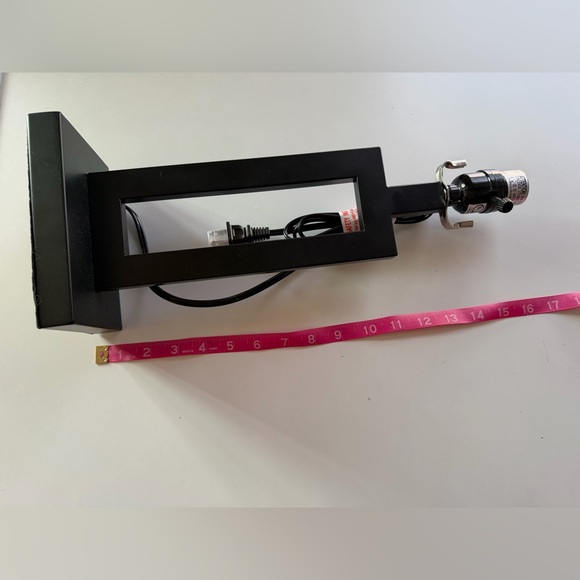 Sleek Black Table Lamp base - Picture 6 of 6